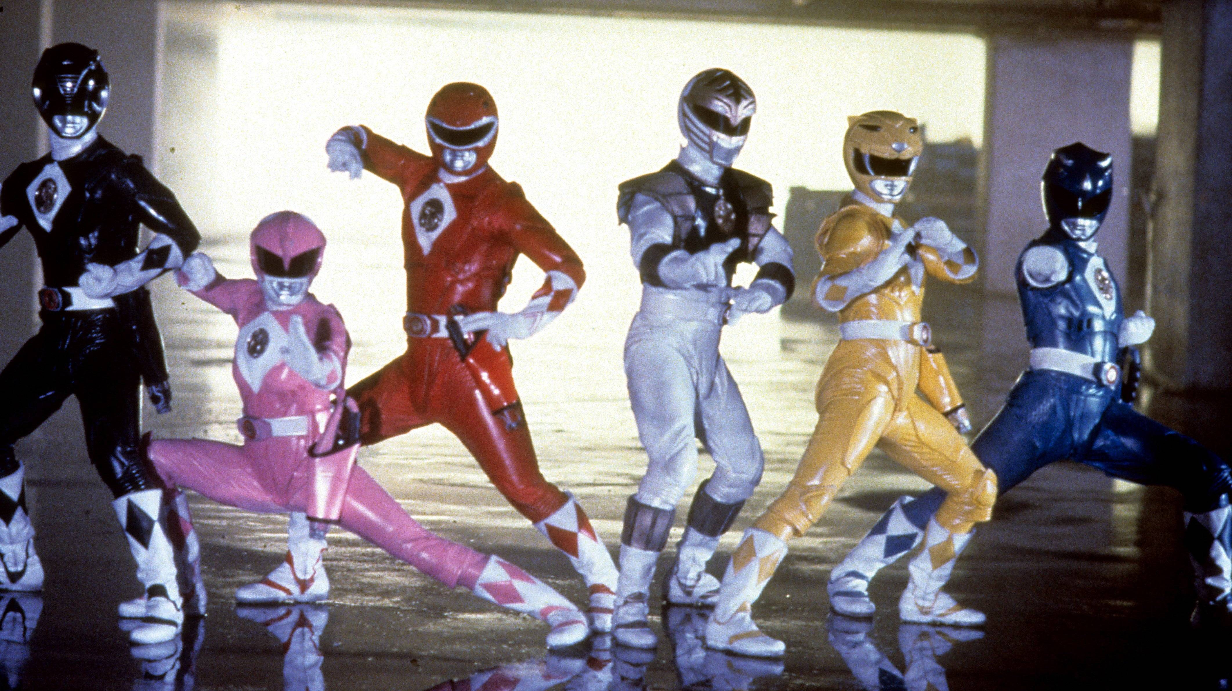 Power Rangers เป็นสิ่งสำคัญสำหรับเด็กรุ่นหนึ่งในยุค 90 ภาพถ่ายโดย Fox/Getty Images