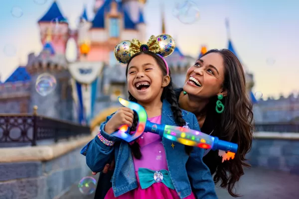 70º Aniversário da Disneyland: 12 Destaques, Ofertas e Eventos de Verão
