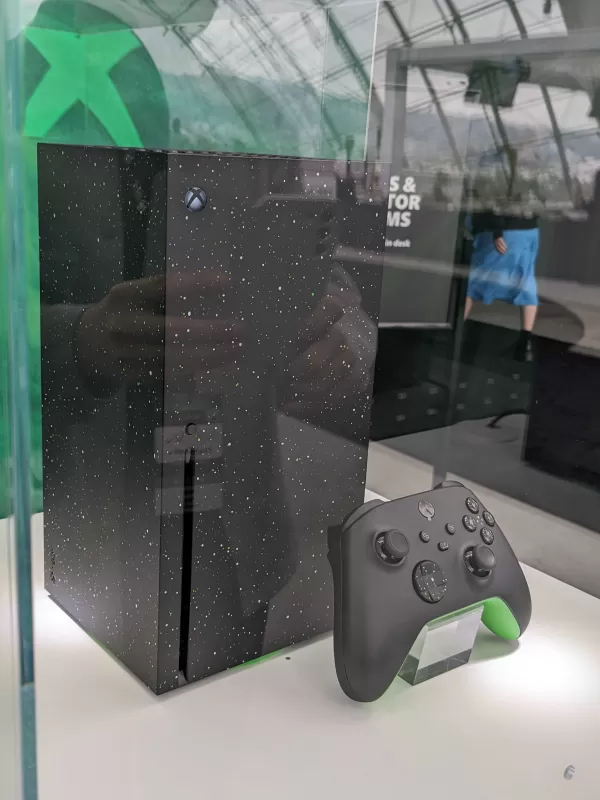新的Xbox系列X模型