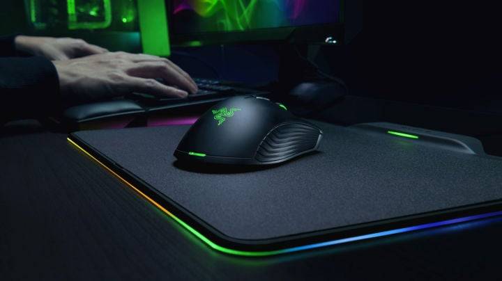 Image illustrating mouse pad surface types