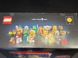 LEGO building process step 3